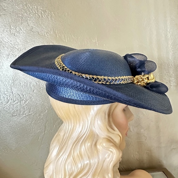 ENTRANCING 1970S\' NAVY STRAW WIDE BRIM HAT WITH SEQUINS, CRIN & SHINY GOLD TRIM main image 7